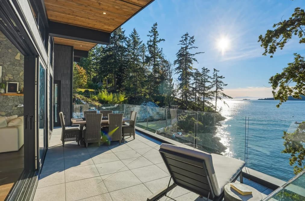 1724 BOWEN BAY ROAD, Bowen Island, BC — Residential for Sale - Main Photo