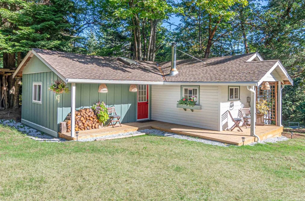 172B BURRILL ROAD, Galiano Island, BC — Residential for Sale - Main Photo