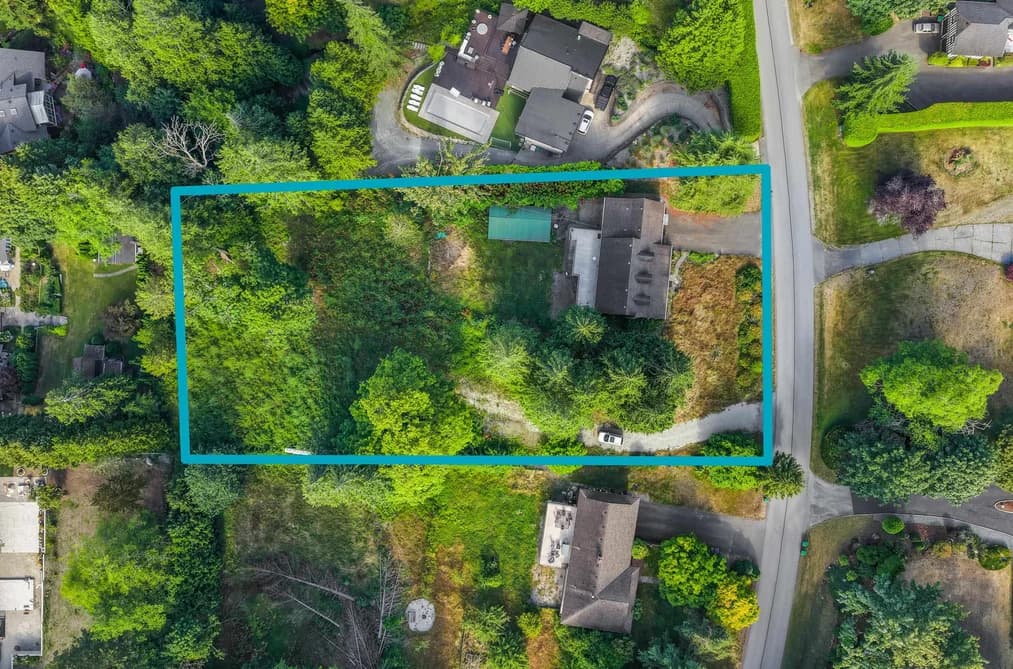 17311 HILLVIEW PLACE, Surrey, BC — Residential for Sale - Photo 2