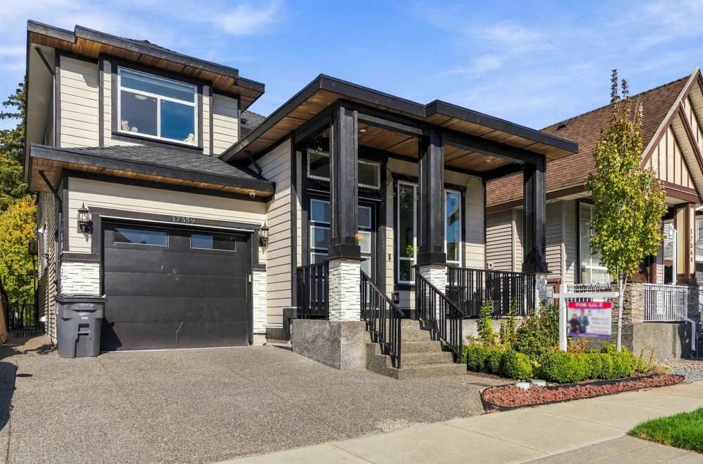 17359 64A AVENUE, Surrey, BC — Residential for Sale - Photo 2