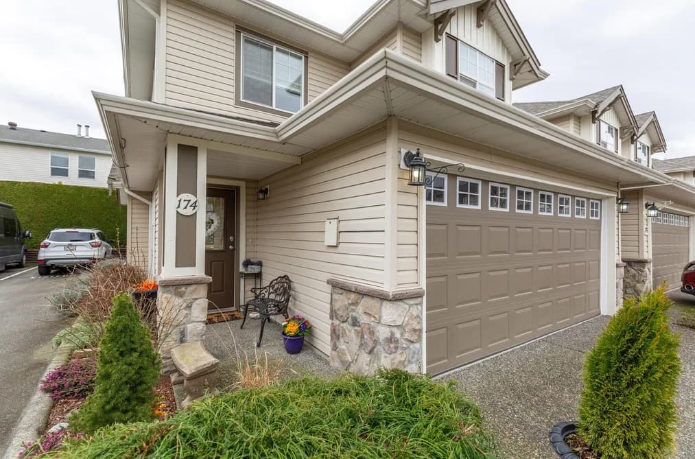 174 6450 VEDDER ROAD, Chilliwack, BC — Residential for Sale - Photo 2