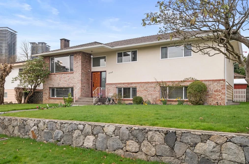 1743 TARALAWN COURT, Burnaby, BC — Residential for Sale - Photo 2