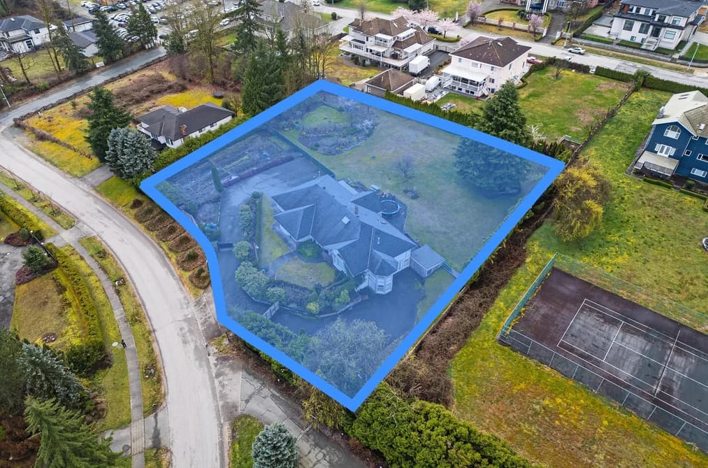 17484 ABBEY DRIVE, Surrey, BC — Residential for Sale - Photo 2