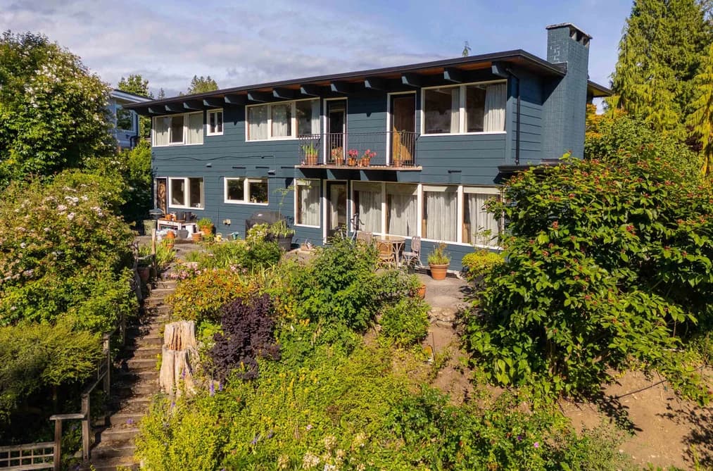 House for sale at 1764 Ottawa Place West Vancouver British Columbia - MLS: R3142162