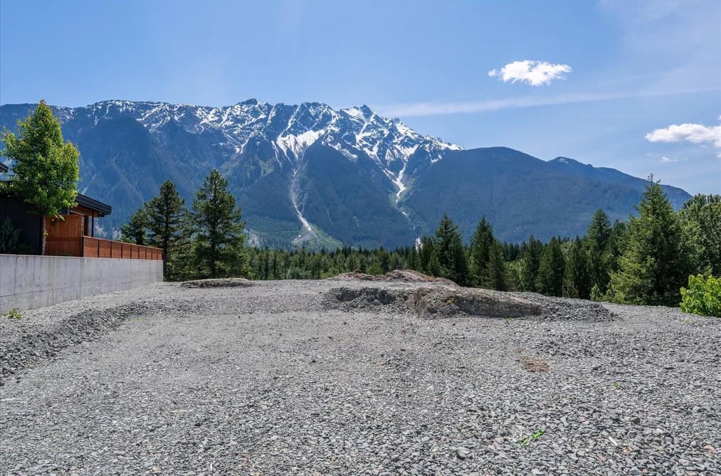 1770 PINEWOOD DRIVE, Pemberton, BC — Land for Sale - Main Photo