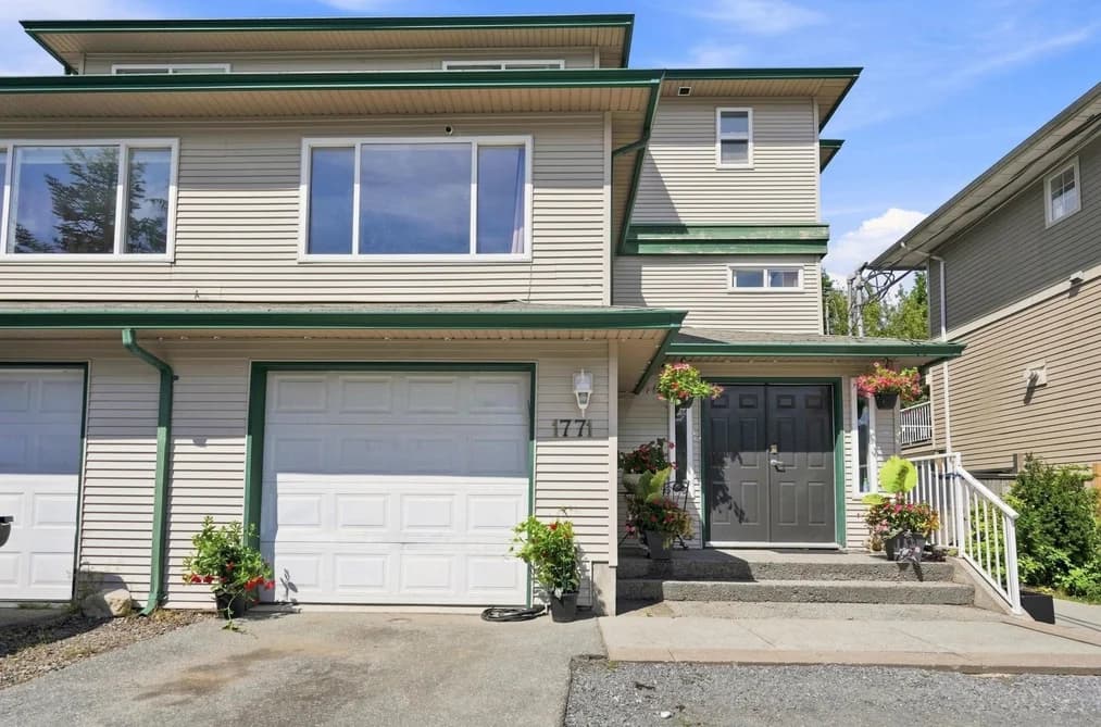 1771 HARRIS ROAD, Squamish, BC — Residential for Sale - Main Photo