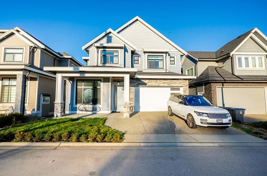 17825 E BARNSTON DRIVE, Surrey, BC — Residential for Sale - Photo 2