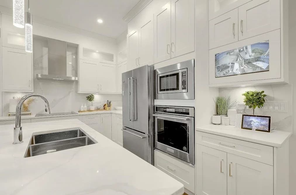 17849 E BARNSTON DRIVE, Surrey, BC — Residential for Sale - Photo 2