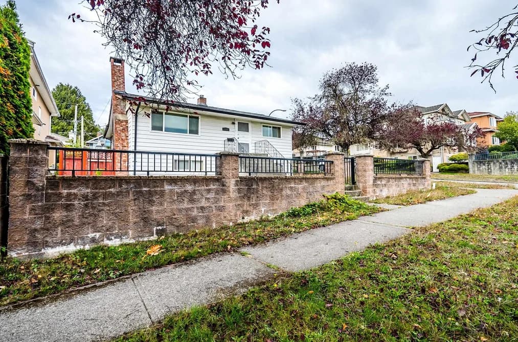 1791 E 64TH AVENUE, Vancouver, BC — Residential for Sale - Photo 2