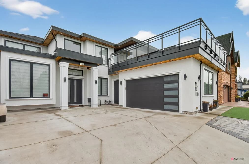 17925 56A AVENUE, Surrey, BC — Residential for Sale - Photo 2