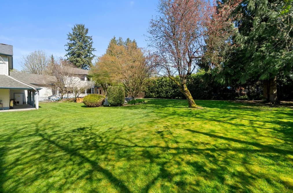 17968 68 AVENUE, Surrey, BC — Residential for Sale - Photo 2