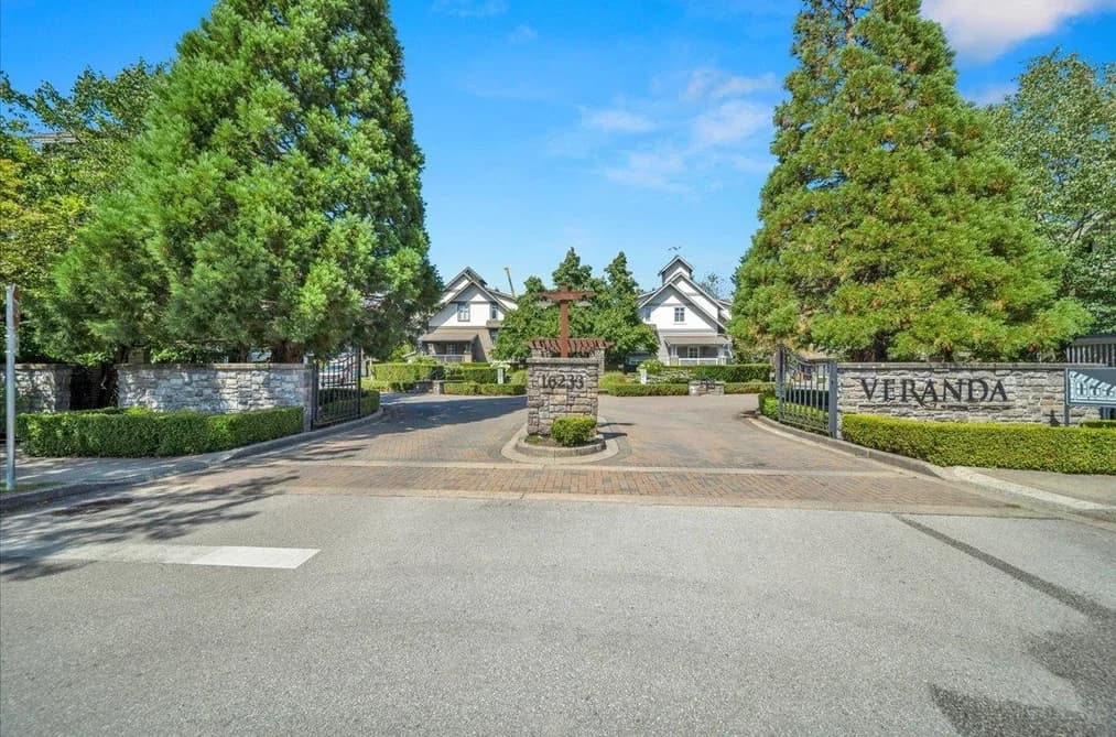 18 16233 83 AVENUE, Surrey, BC — Residential for Sale - Photo 2