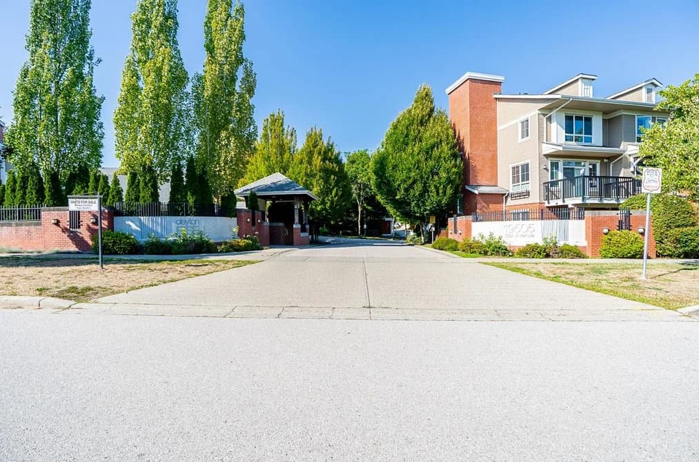 18 19505 68A AVENUE, Surrey, BC — Residential for Sale - Main Photo