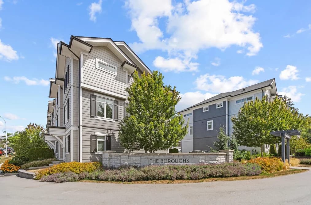 18 2070 OAK MEADOWS DRIVE, Surrey, BC — Residential for Sale - Photo 2
