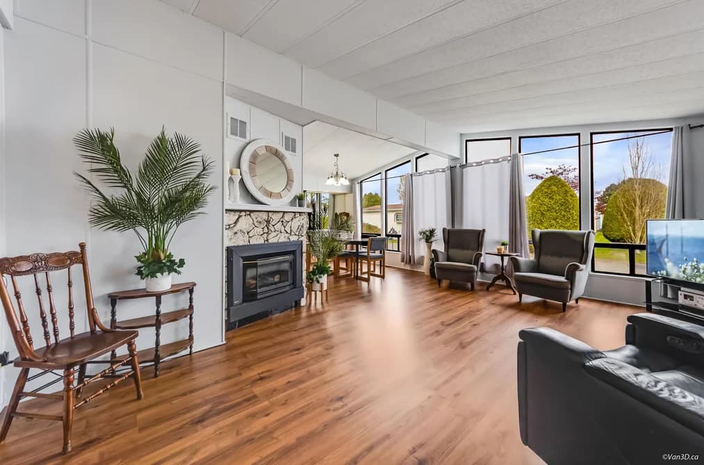 18 2120 KING GEORGE BOULEVARD, Surrey, BC — Residential for Sale - Photo 2