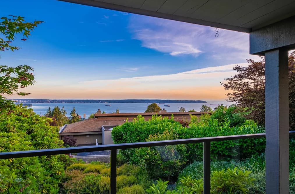 18 2214 FOLKSTONE WAY, West Vancouver, BC — Residential for Sale - Main Photo