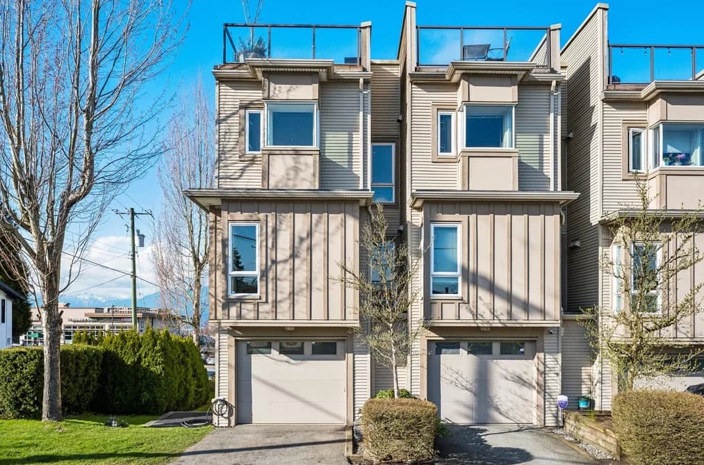 18 3788 LAUREL STREET, Burnaby, BC — Residential for Sale - Main Photo