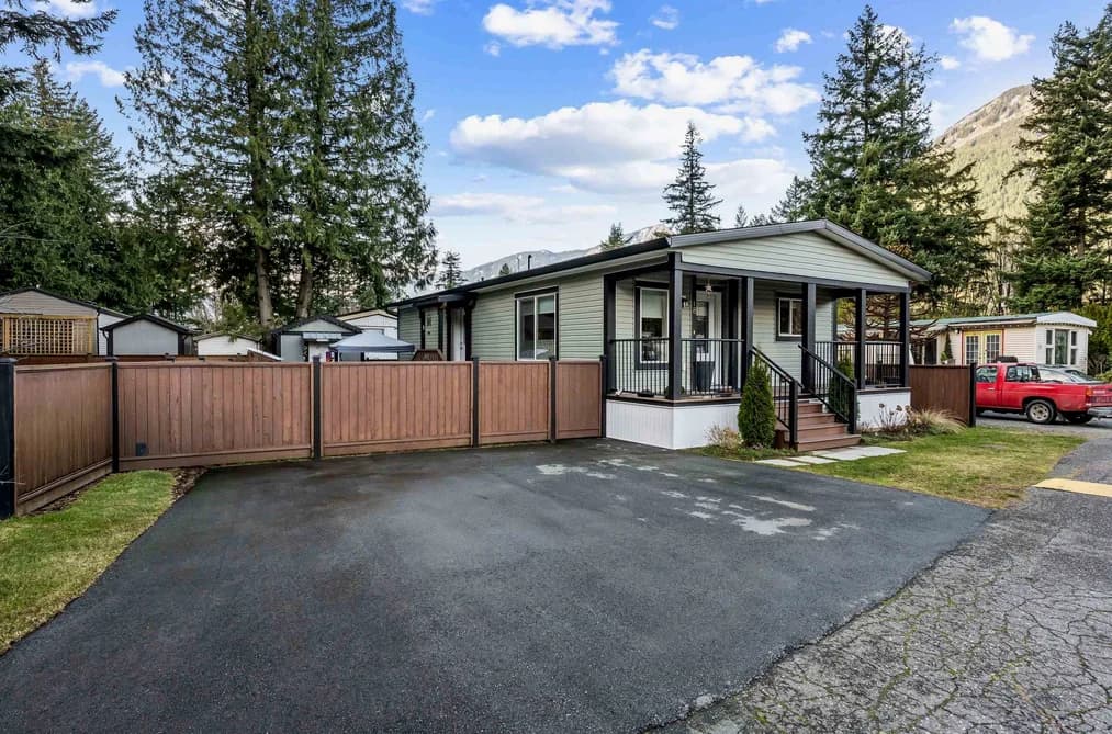 18 63071 FLOOD HOPE ROAD, Hope, BC — Residential for Sale - Main Photo
