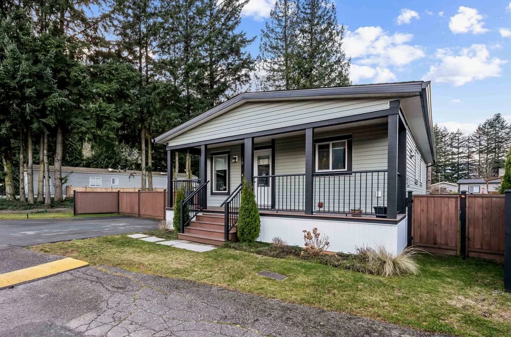 18 63071 FLOOD HOPE ROAD, Hope, BC — Residential for Sale - Photo 2