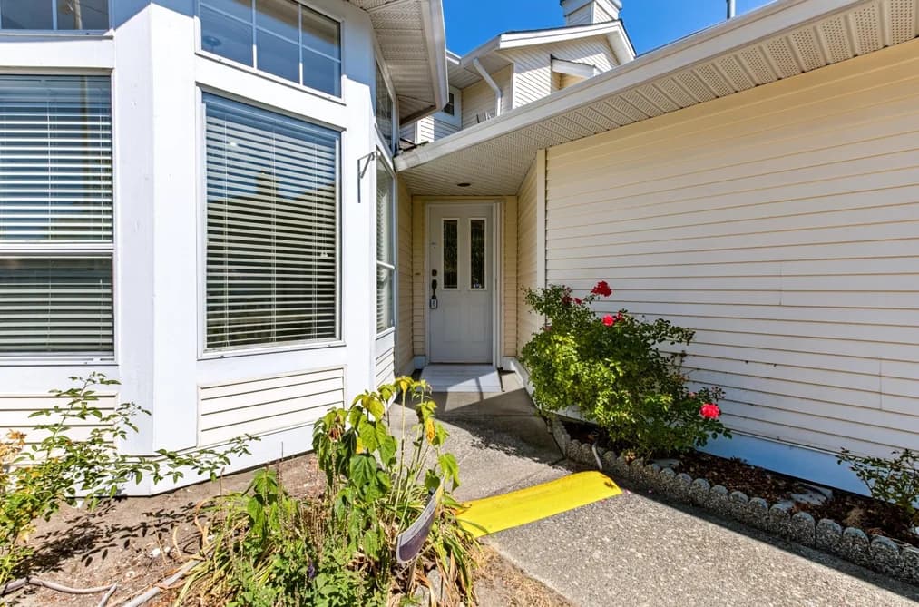 18 9208 208 STREET, Langley, BC — Residential for Sale - Photo 2