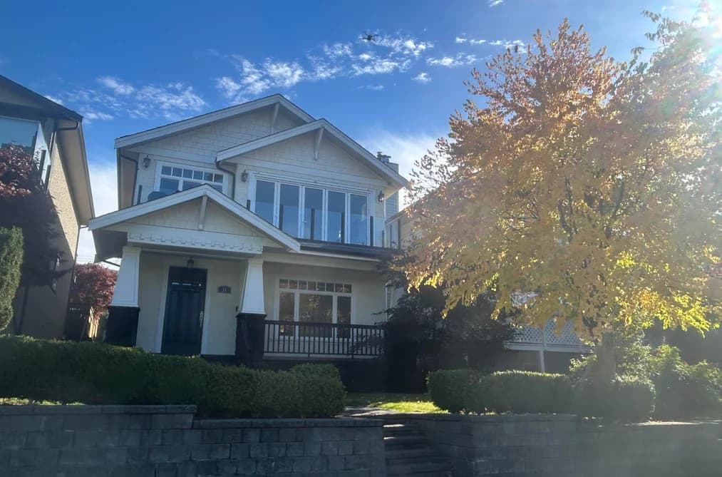 18 HYTHE AVENUE, Burnaby, BC — Residential for Sale - Photo 2