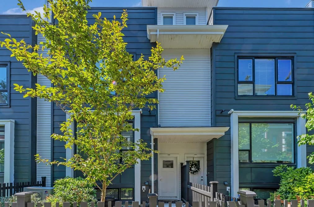 180 2277 OAK MEADOWS DRIVE, Surrey, BC — Residential for Sale - Photo 2