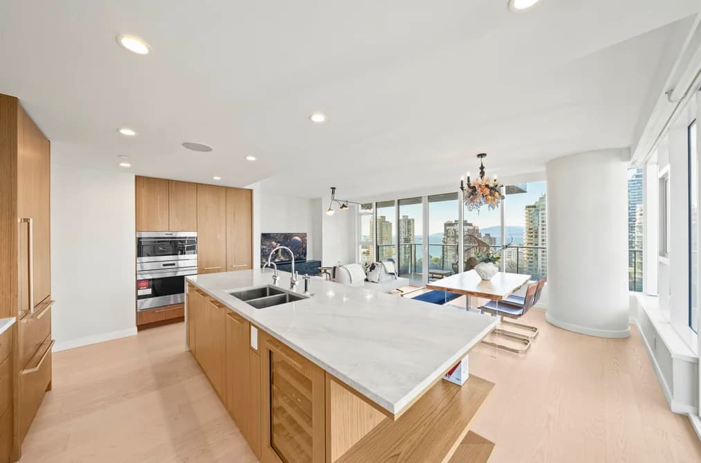 1801 1335 HOWE STREET, Vancouver, BC — Residential for Sale - Photo 2