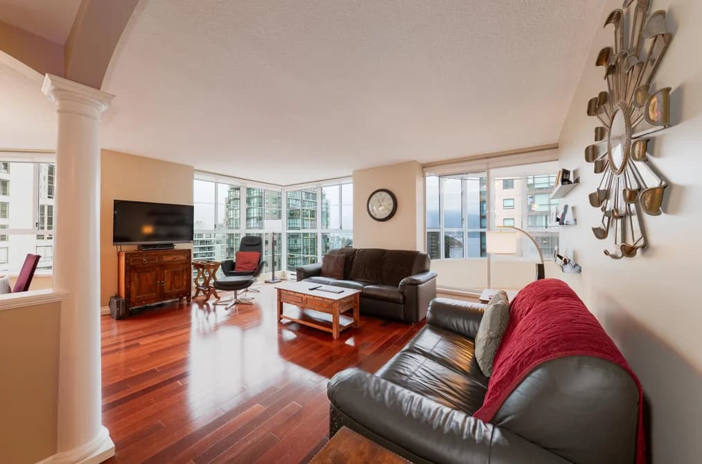 1801 717 JERVIS STREET, Vancouver, BC — Residential for Sale - Main Photo