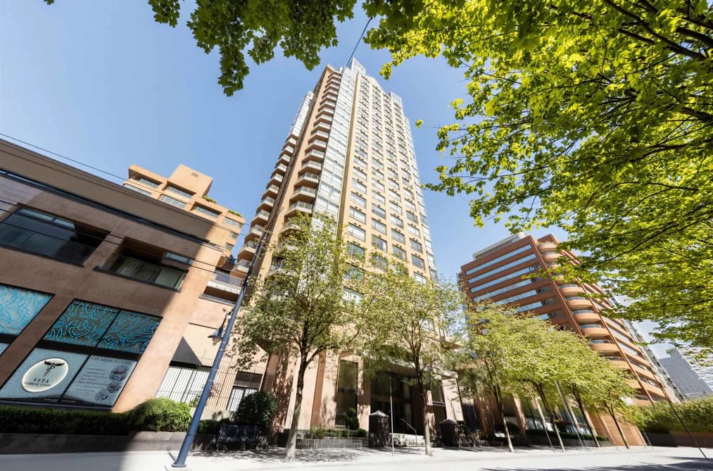 1802 1189 HOWE STREET, Vancouver, BC — Residential for Sale - Photo 2