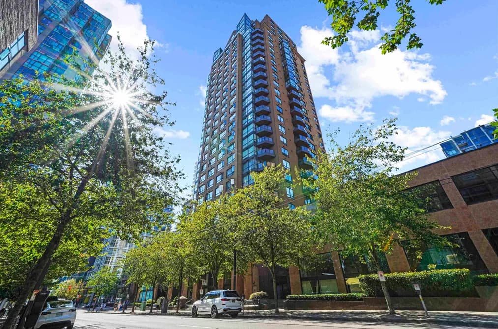 1804 1189 HOWE STREET, Vancouver, BC — Residential for Sale - Main Photo