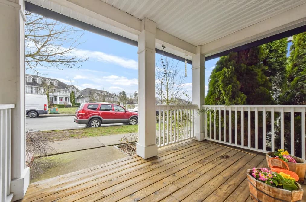 18043 70 AVENUE, Surrey, BC — Residential for Sale - Photo 2
