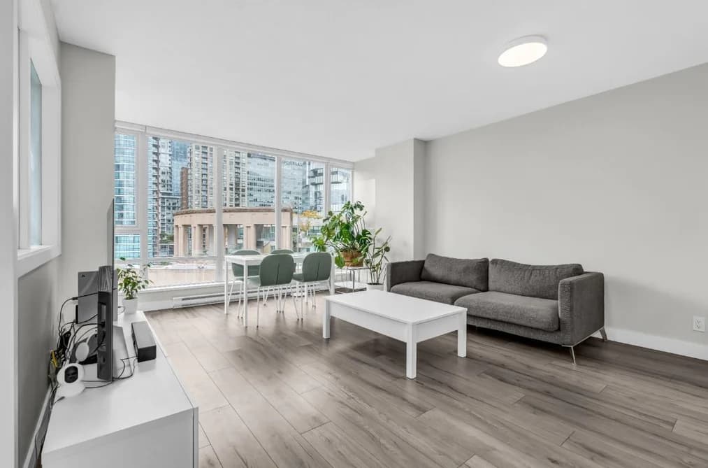 1805 788 HAMILTON STREET, Vancouver, BC — Residential for Sale - Photo 2