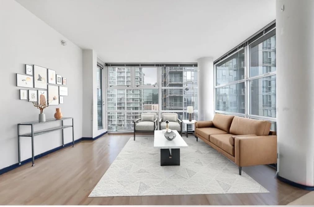 1806 111 W GEORGIA STREET, Vancouver, BC — Residential for Sale - Photo 2