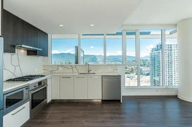 Condo for sale at 1806 567 Clarke Road Coquitlam British Columbia - MLS: R3138735