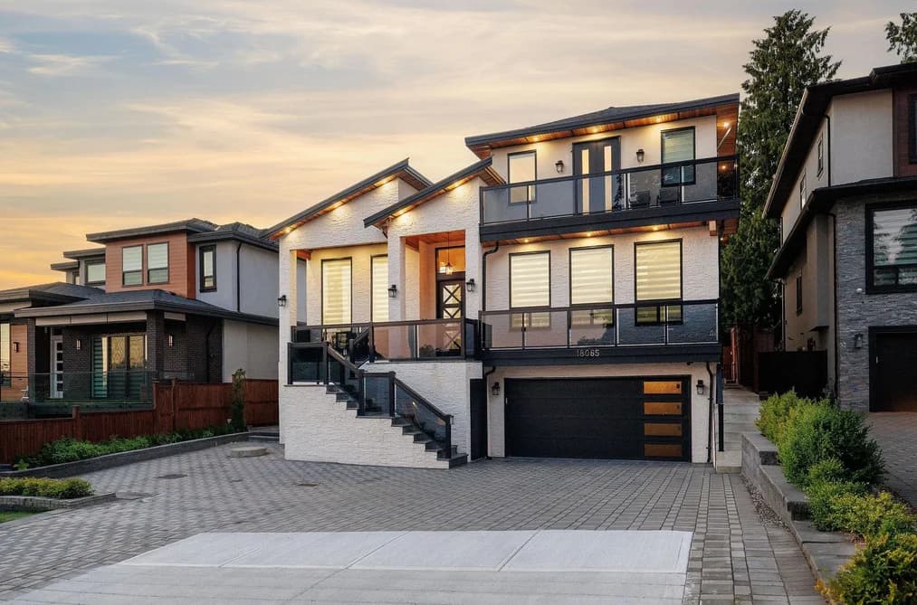 18065 58A AVENUE, Surrey, BC — Residential for Sale - Photo 2