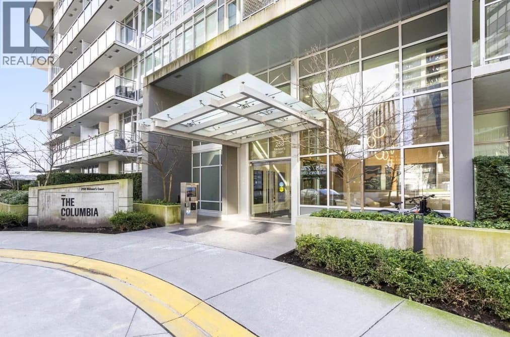 1807 258 NELSON COURT, New Westminster BC V3L 0J9 - Photo 1
