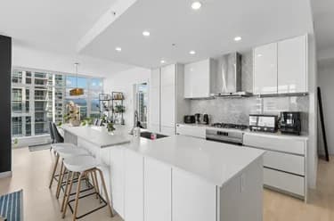 Condo for sale at 1807 6098 Station Street Burnaby British Columbia - MLS: R3152625