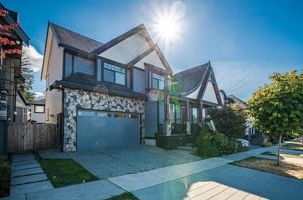 18070 67 AVENUE, Surrey, BC — Residential for Sale - Photo 2