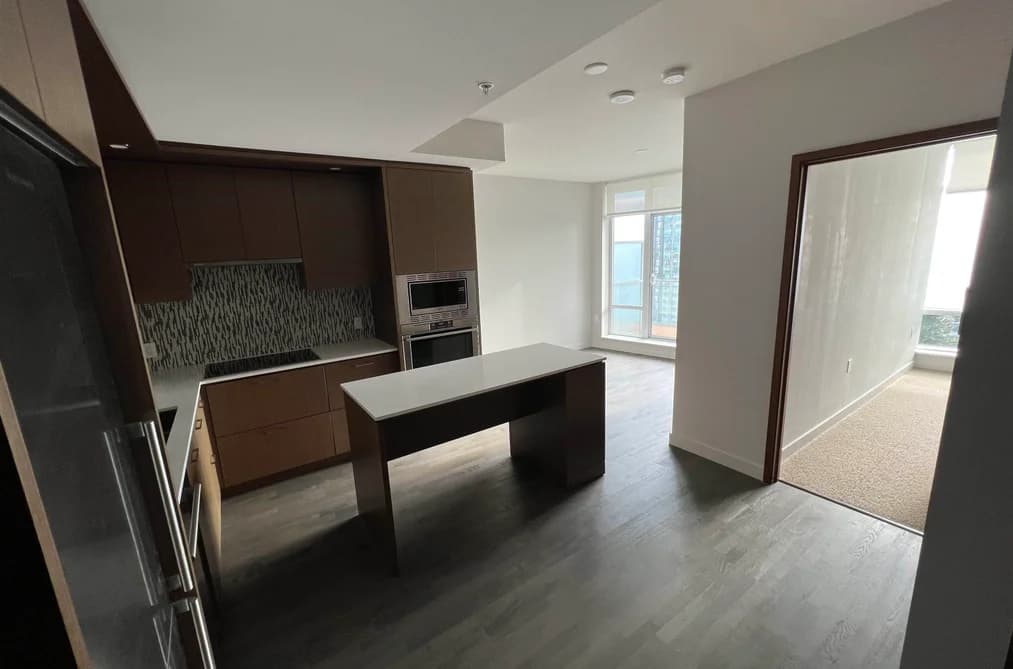1808 13495 CENTRAL AVENUE, Surrey, BC — Residential for Sale - Photo 2