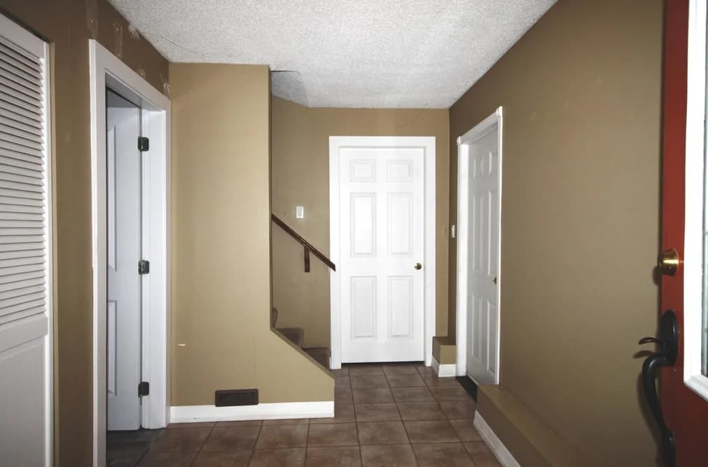 18222 58B AVENUE, Surrey, BC — Residential for Sale - Photo 2