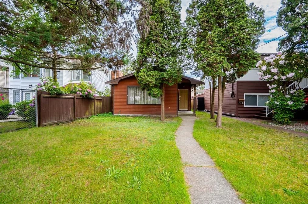 1828 PRAIRIE AVENUE, Port Coquitlam, BC — Residential for Sale - Photo 2