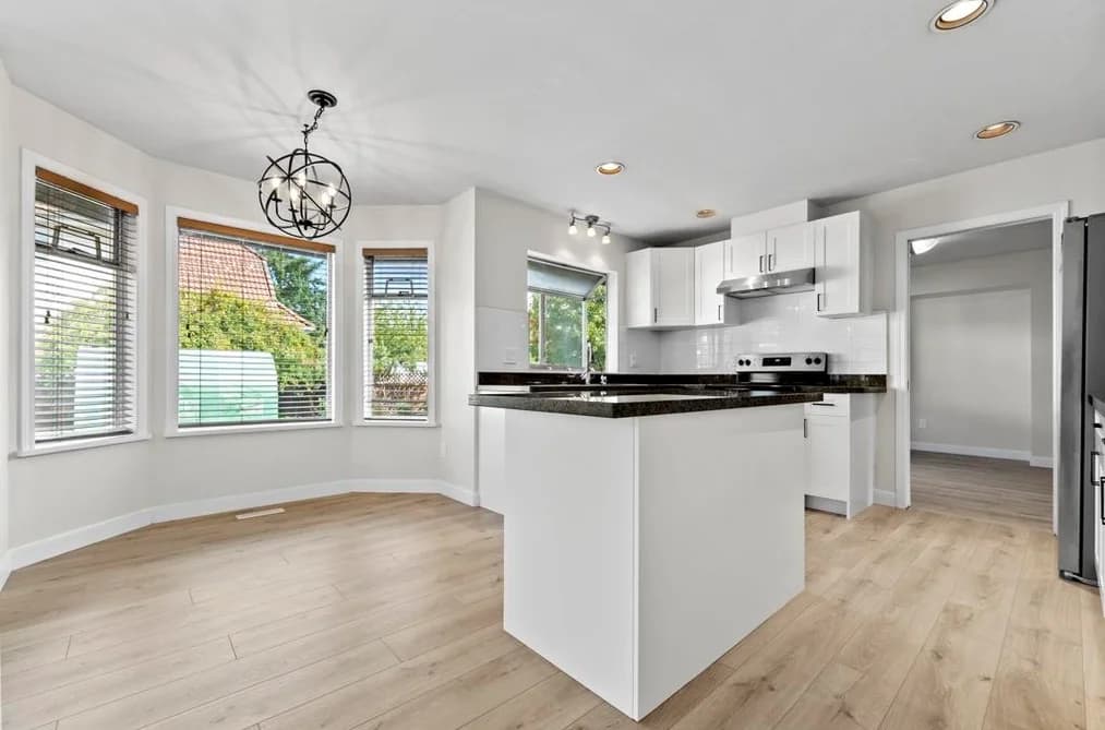 1830 WALNUT CRESCENT, Coquitlam, BC — Residential for Sale - Photo 2