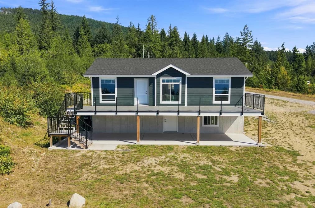 1846 HARMAN ROAD, Roberts Creek, BC — Residential for Sale - Main Photo