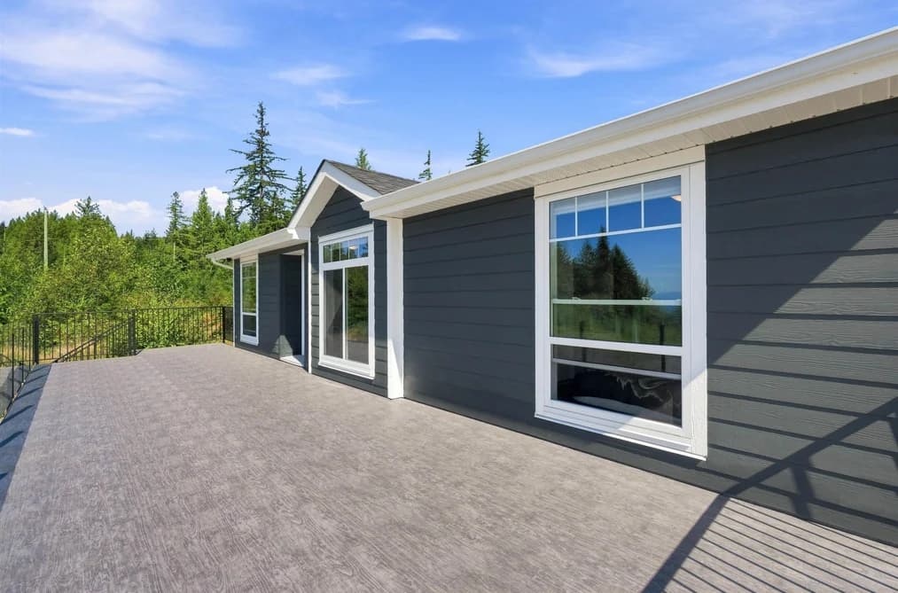 1846 HARMAN ROAD, Roberts Creek, BC — Residential for Sale - Photo 2