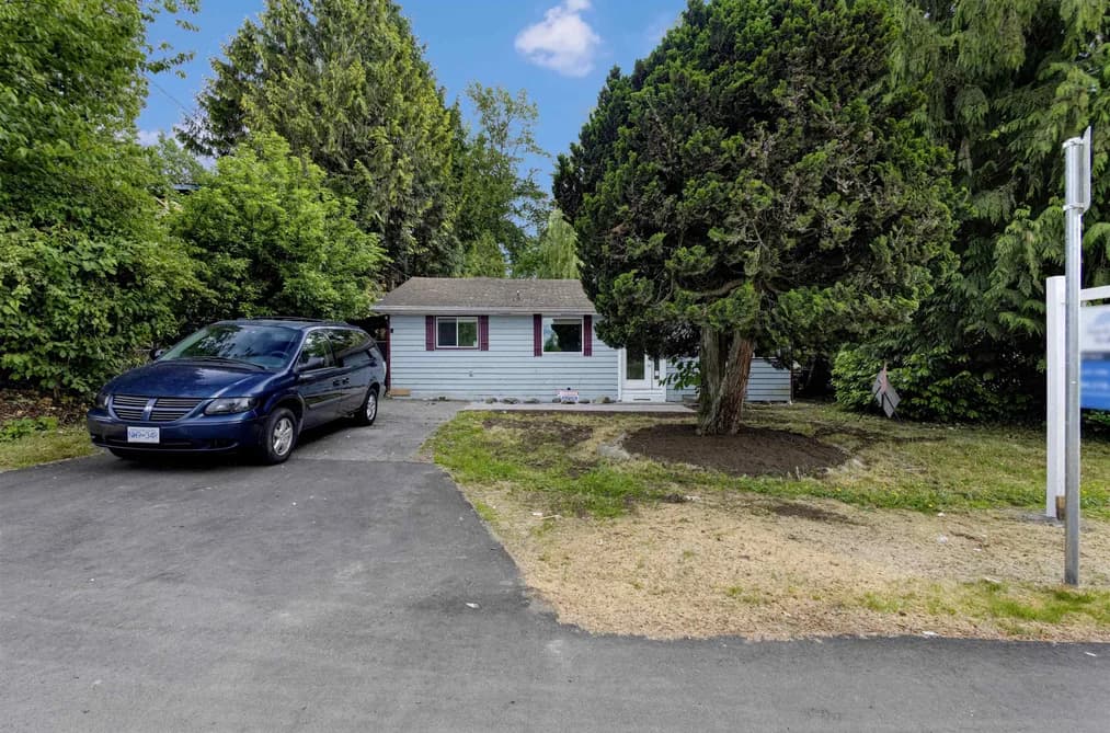 18460 74 AVENUE, Surrey, BC — Residential for Sale - Photo 2