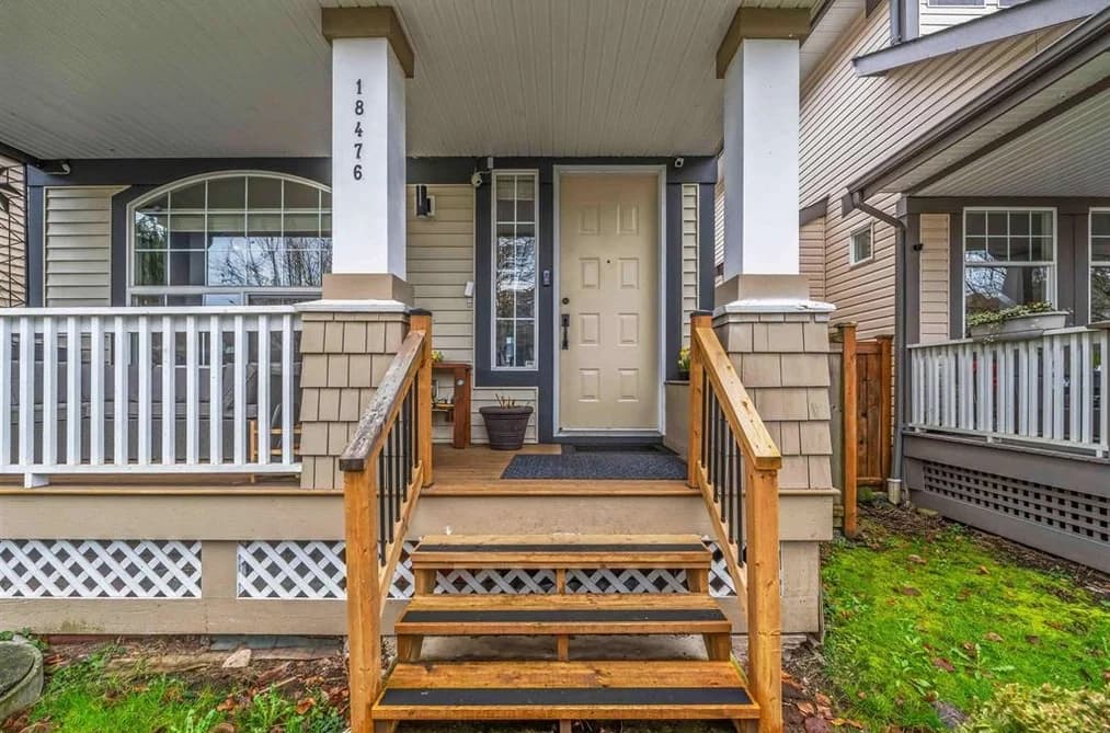 18476 66A AVENUE, Surrey, BC — Residential for Sale - Photo 2