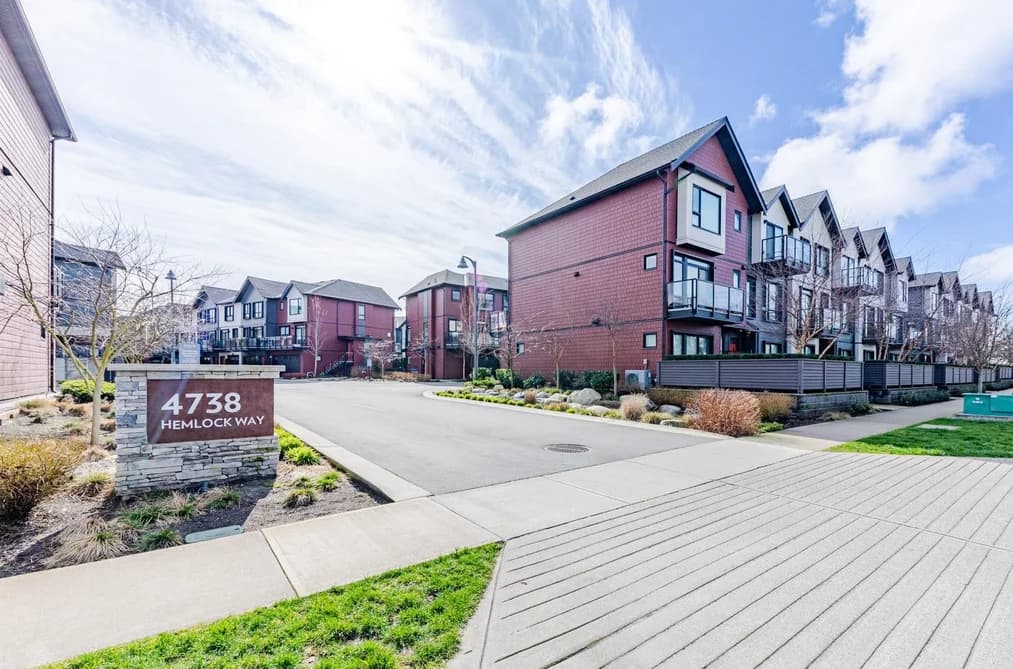 185 4738 HEMLOCK WAY, Tsawwassen, BC — Residential for Sale - Main Photo