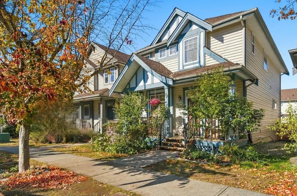 18589 67 AVENUE, Surrey, BC — Residential for Sale - Photo 2