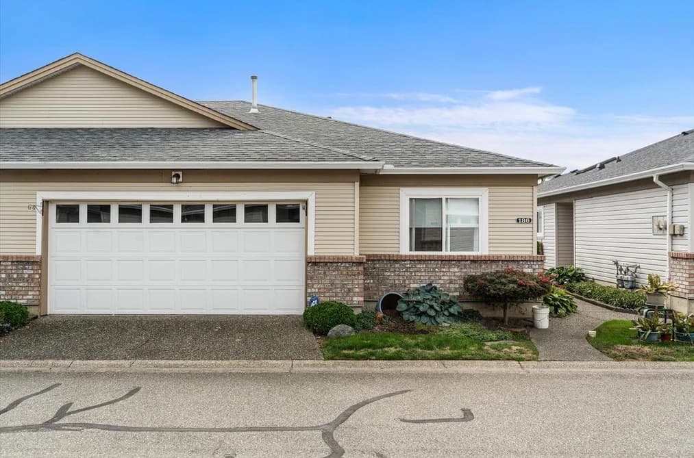 186 8485 YOUNG ROAD, Chilliwack, BC — Residential for Sale - Main Photo