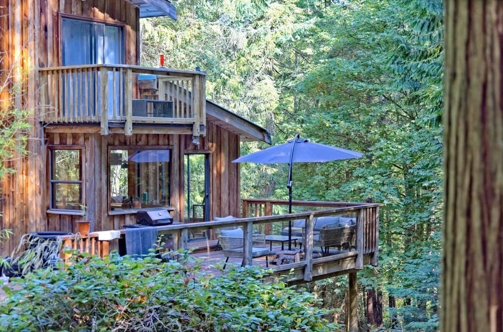 187 S WARBLER ROAD, Galiano Island, BC — Residential for Sale - Main Photo